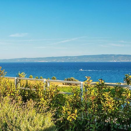 Sea View With Garden Apartment Joshua Сплит Екстериор снимка