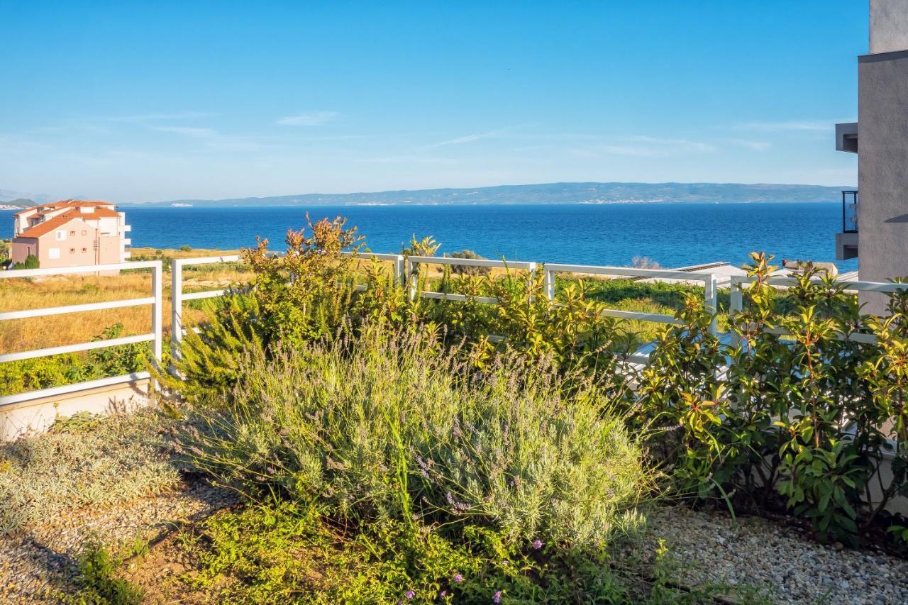 Sea View With Garden Apartment Joshua Сплит Екстериор снимка